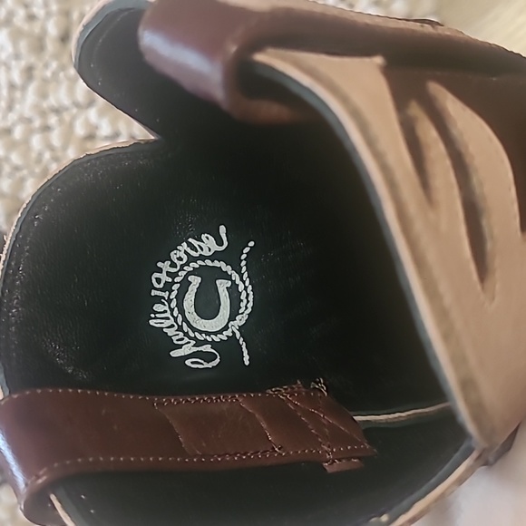 Charlie 1 Horse 7 - Picture 8 of 9